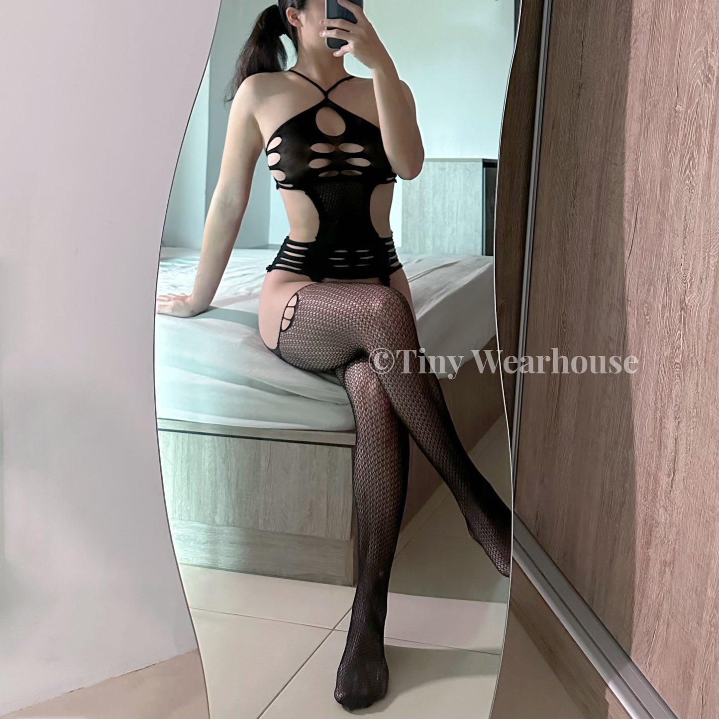 透膚鏤空自帶大腿襪連身衣(2款)