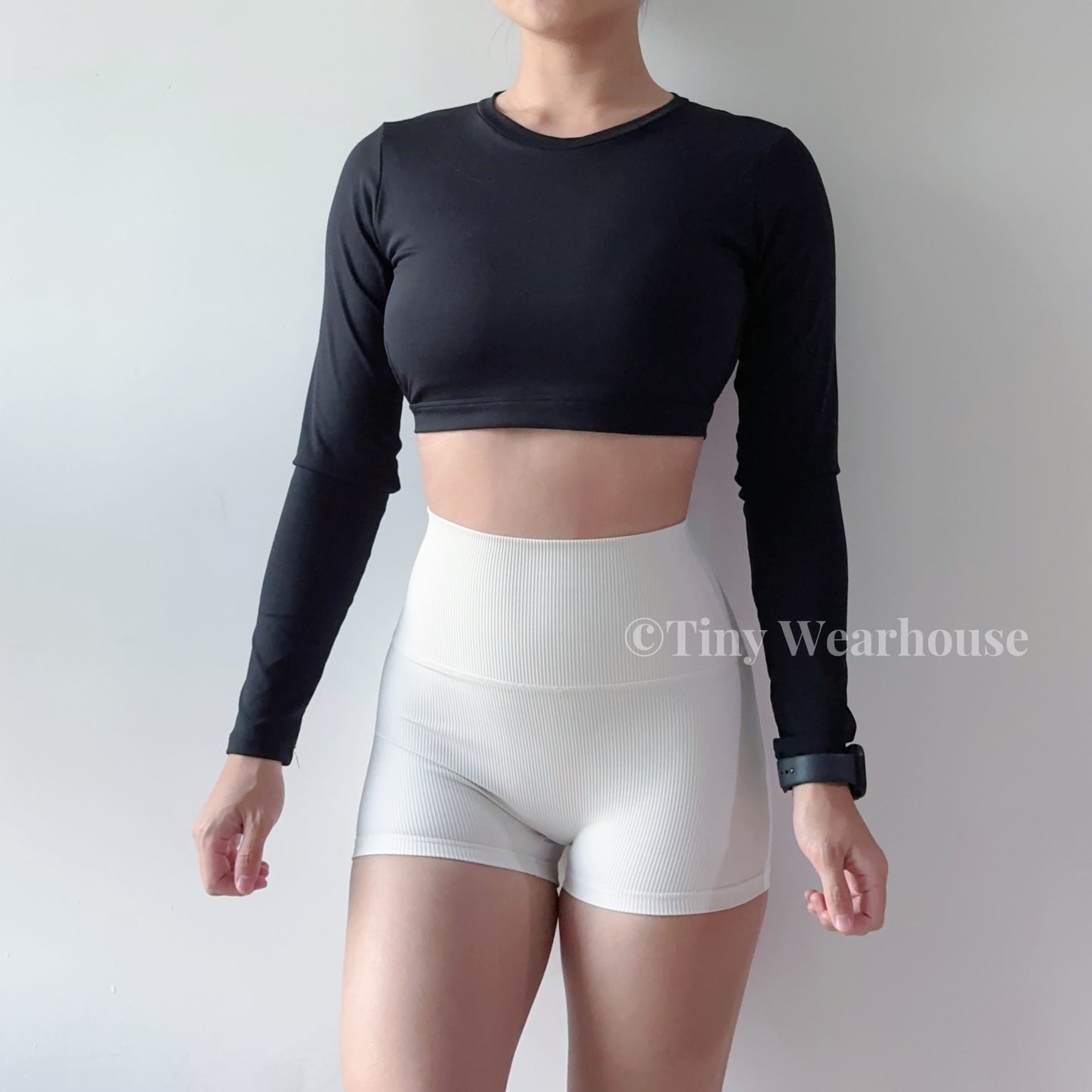 帶胸墊大露背一字線長袖運動上衣