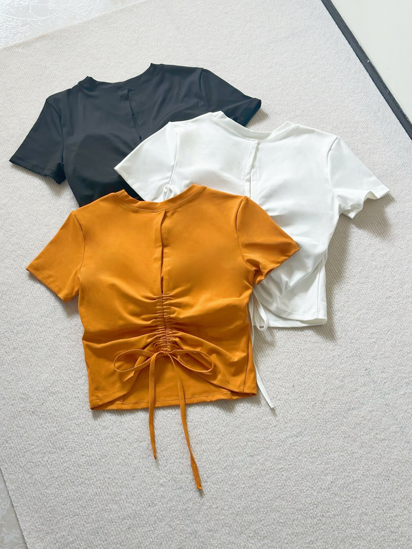 固定罩杯後綁帶美背短袖上衣（3色）