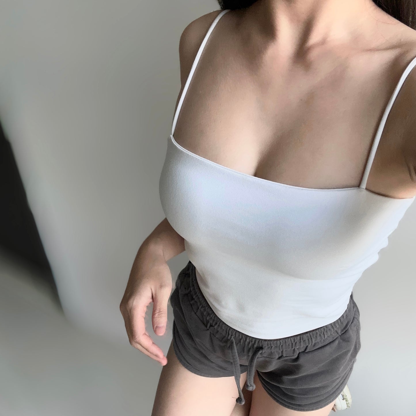 帶胸墊細肩帶平口運動背心 Bra Top（4色）