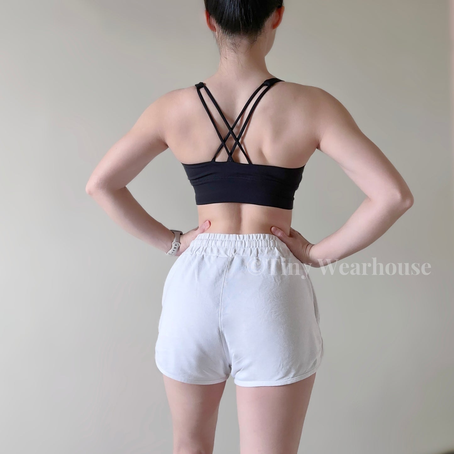 交叉線條美背軟綿綿親膚運動內衣（4色）