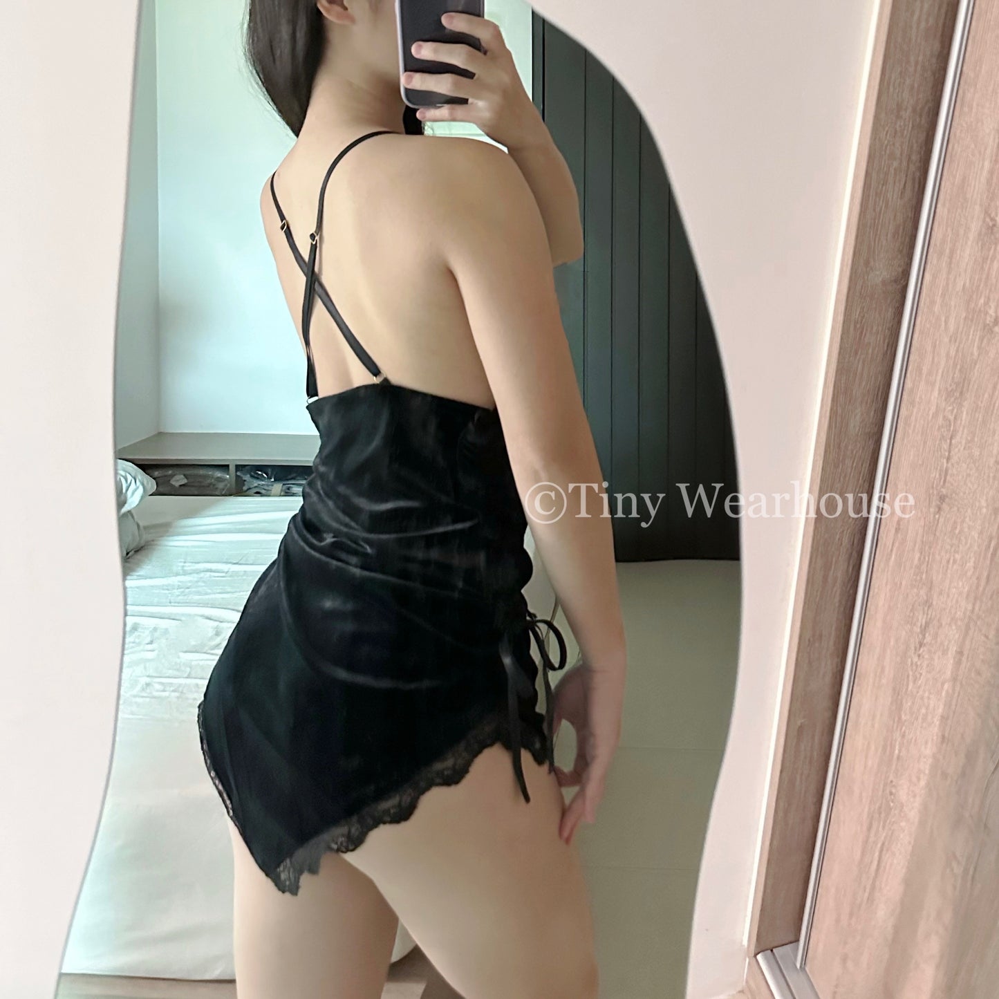 高級感絲絨開衩美背睡衣（3色）