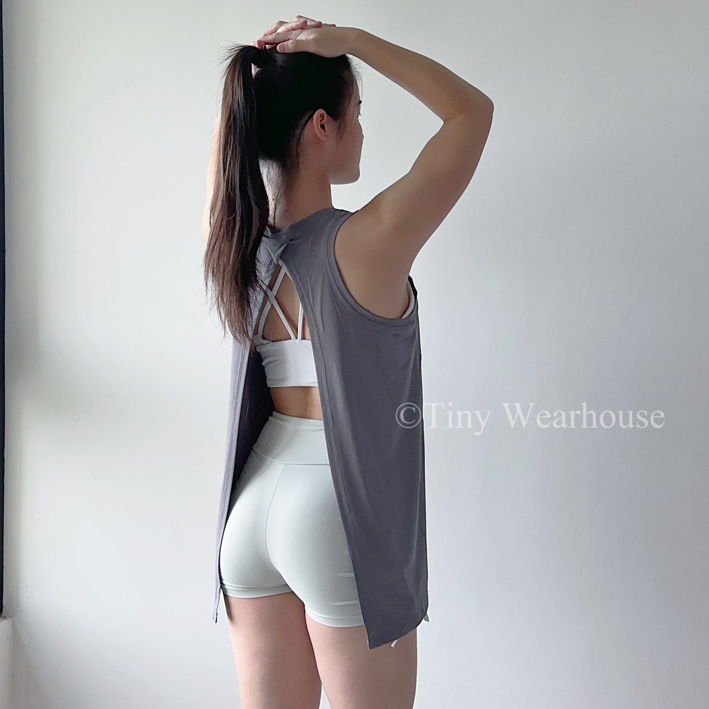 兩穿大露背圓領運動背心罩衫（4色）