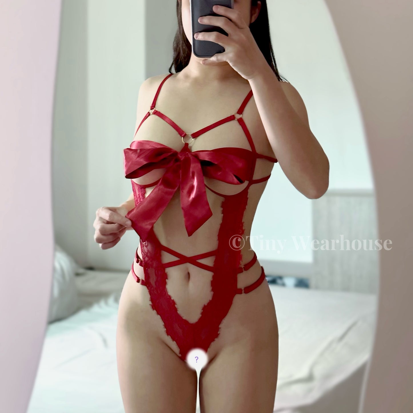 拆禮物鏤空大辣連身衣（2色）