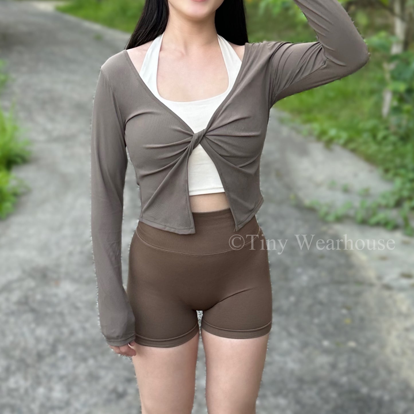 前扭結螺紋好比例罩衫（3色）