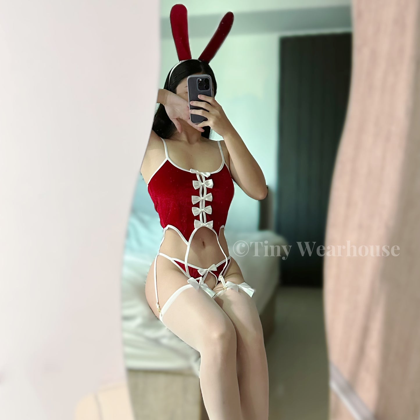 蝴蝶結開檔小兔子情趣內衣（2色）