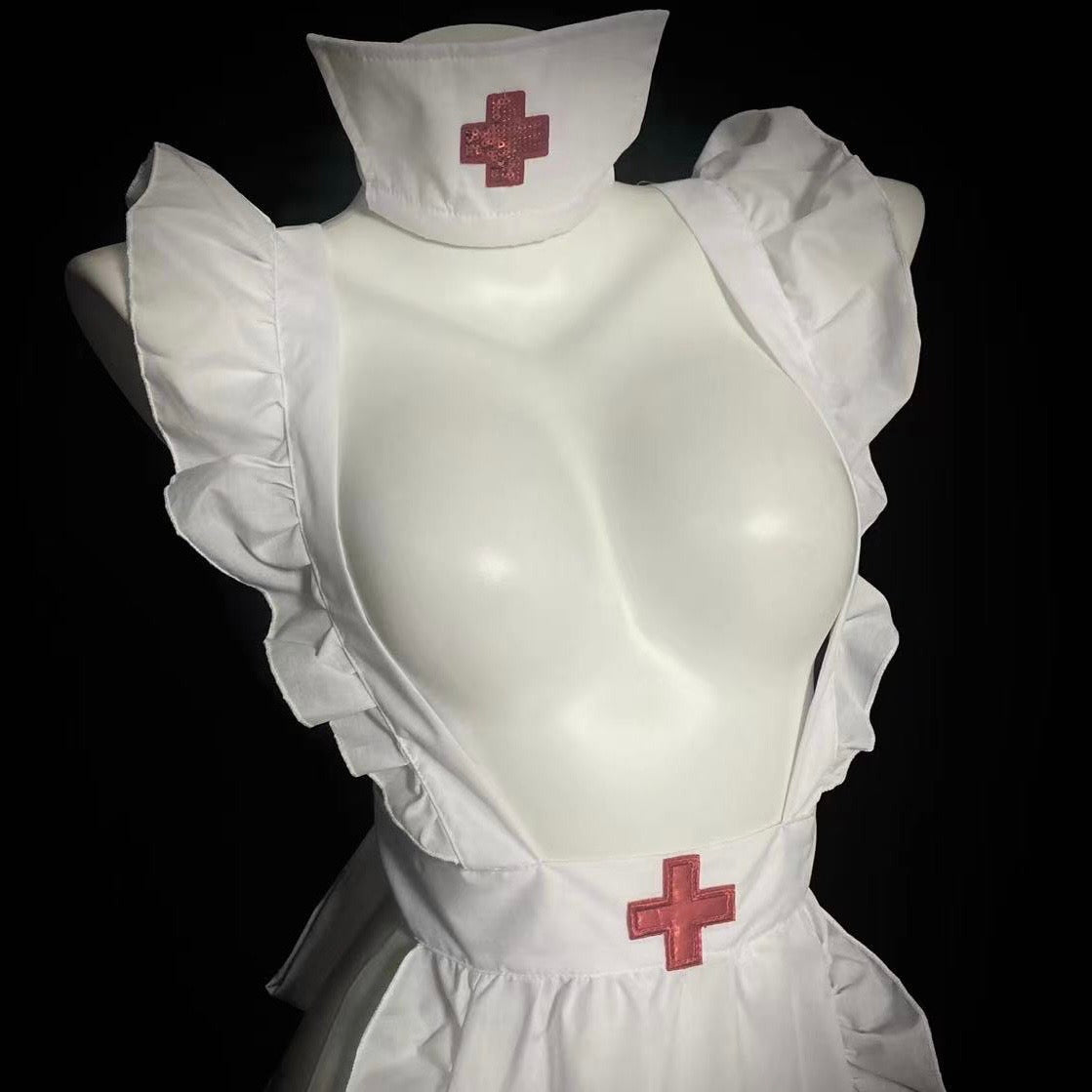 大深Ｖ遮不住小護士圍裙情趣內衣