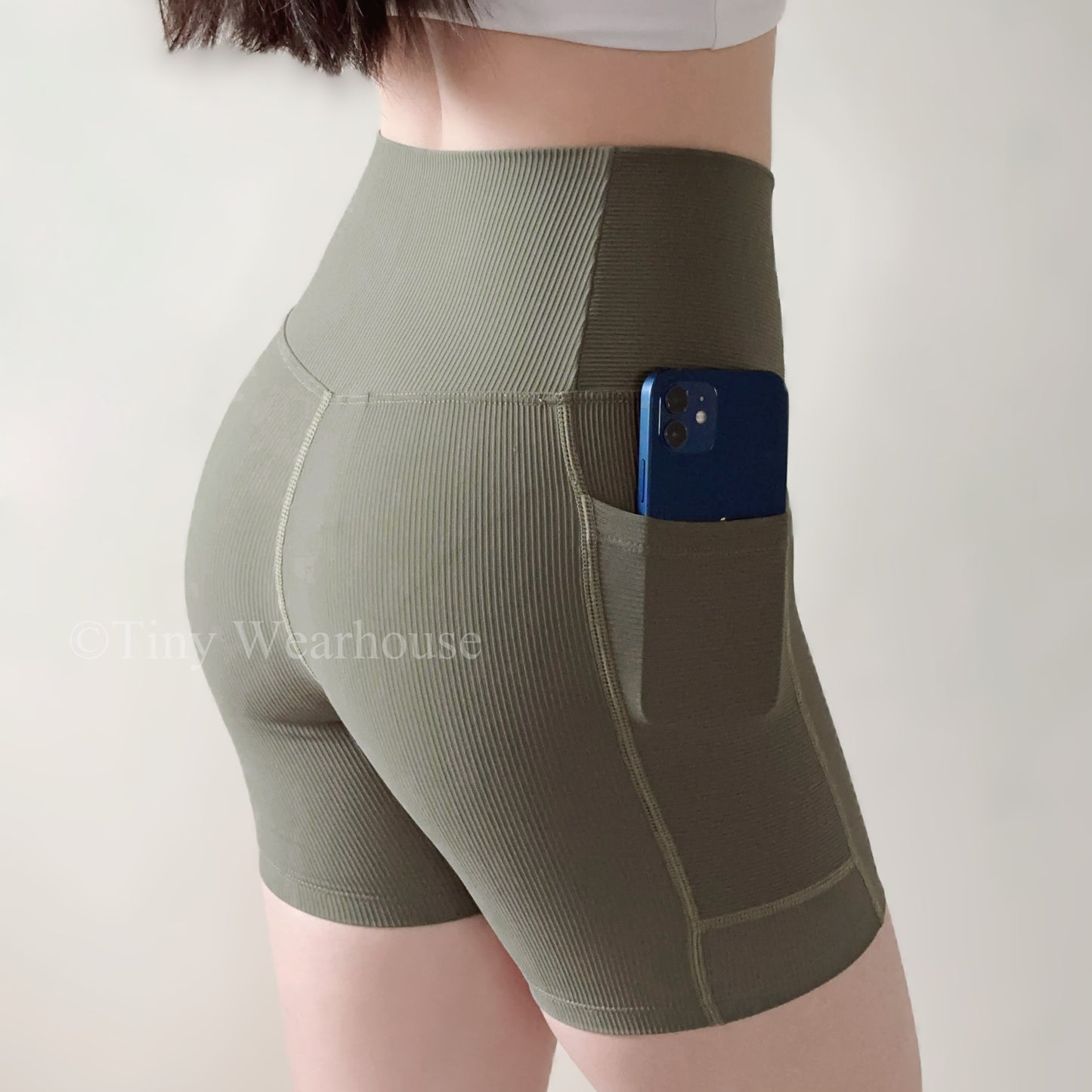 側口袋螺紋V字交叉褲頭四分運動短褲（3色）