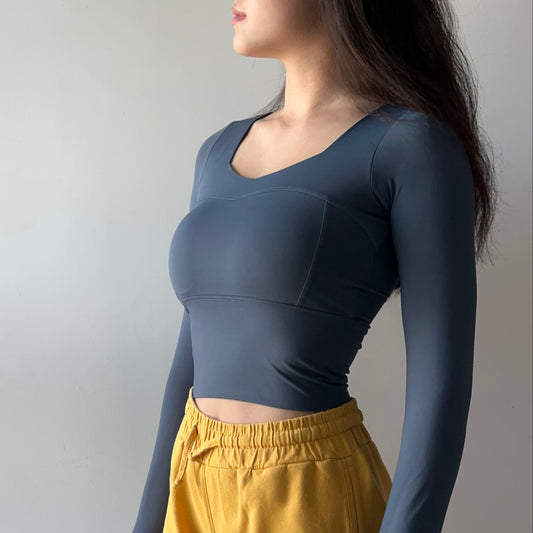 帶胸墊親膚圓領排汗透氣長袖運動上衣（4色）