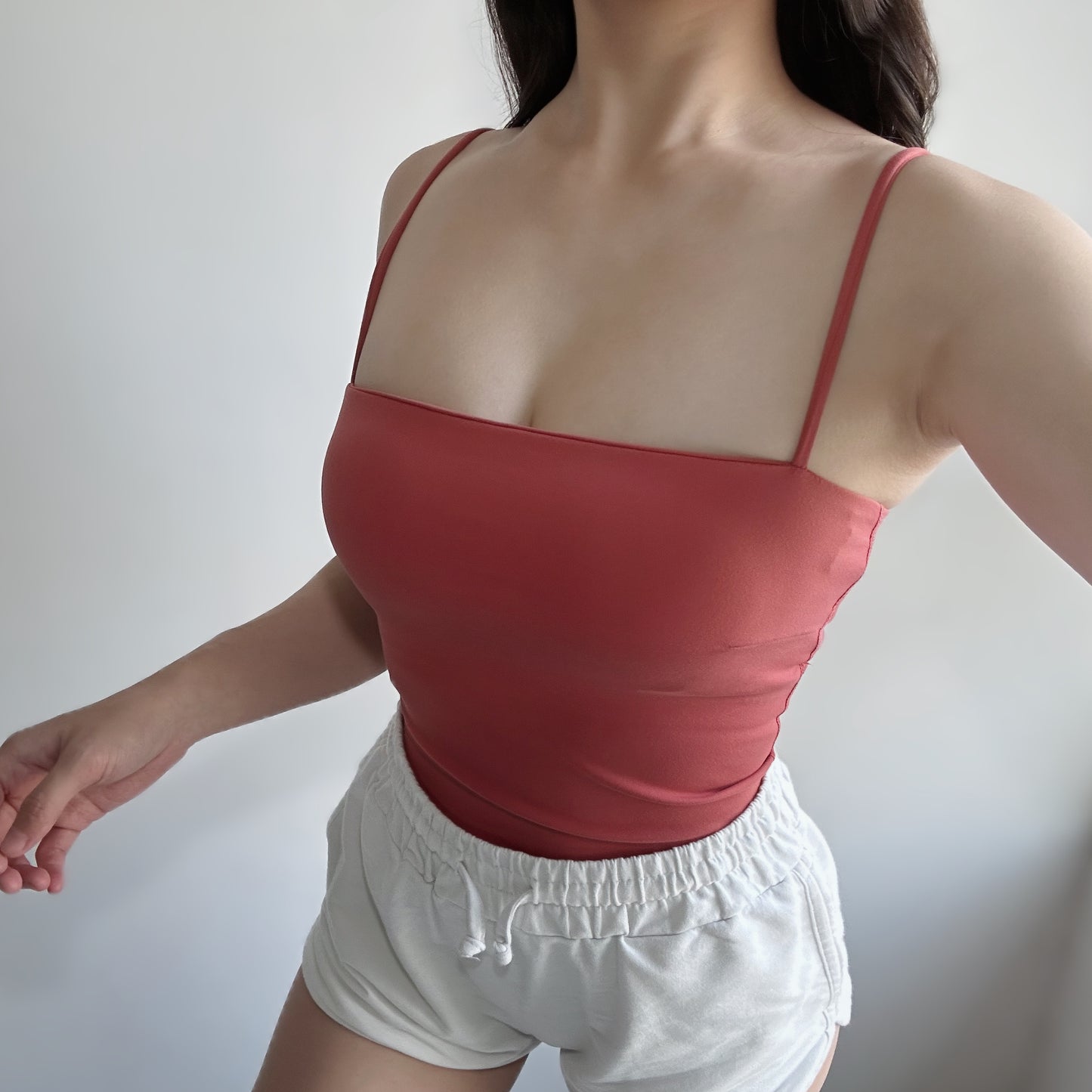 帶胸墊細肩帶平口運動背心 Bra Top（4色）