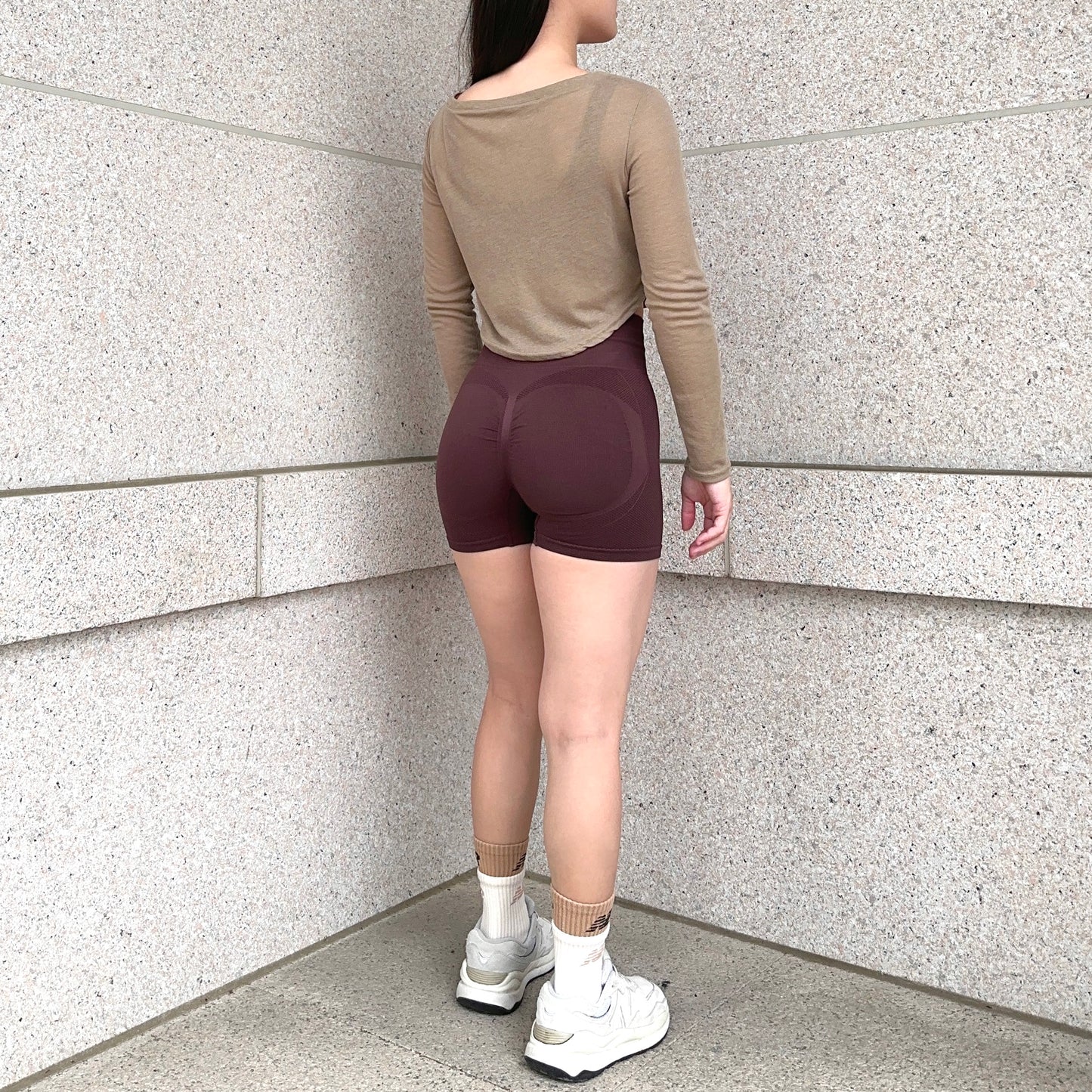 前鈕扣透膚針織罩衫（3色）