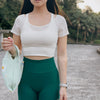 帶胸墊假兩件網紗透膚運動上衣（2色）