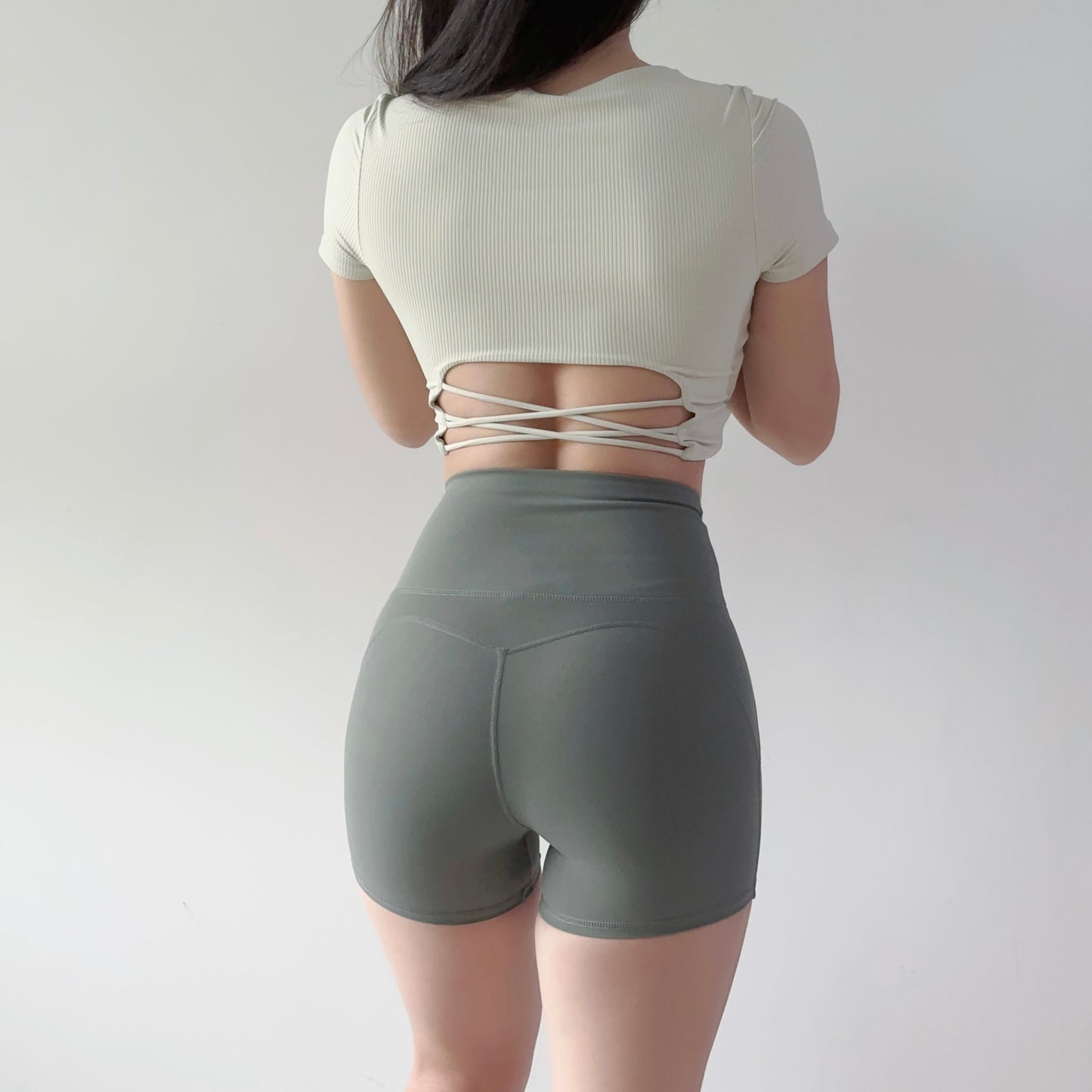 自帶內褲高腰後口袋三分運動短褲（5色）