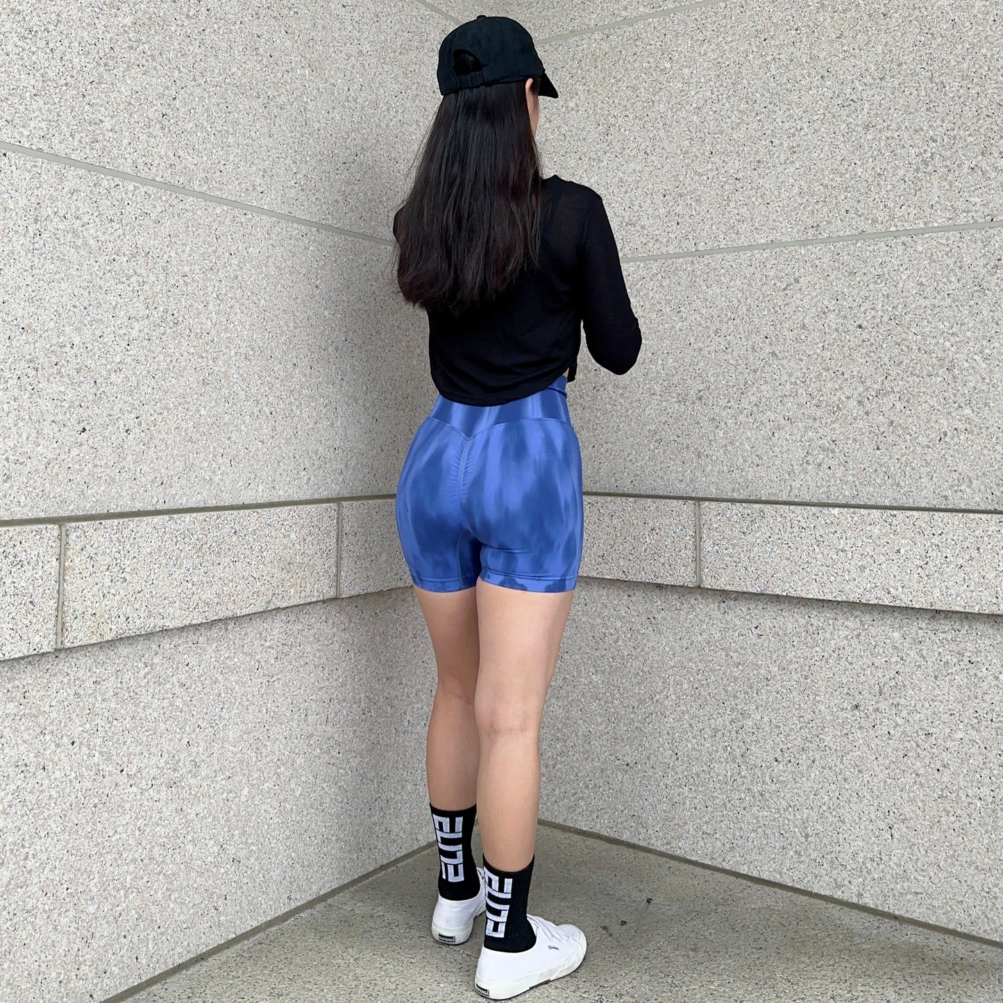 前鈕扣透膚針織罩衫（3色）