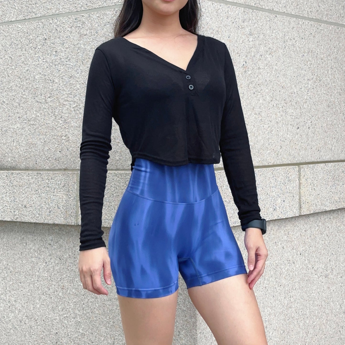 前鈕扣透膚針織罩衫（3色）