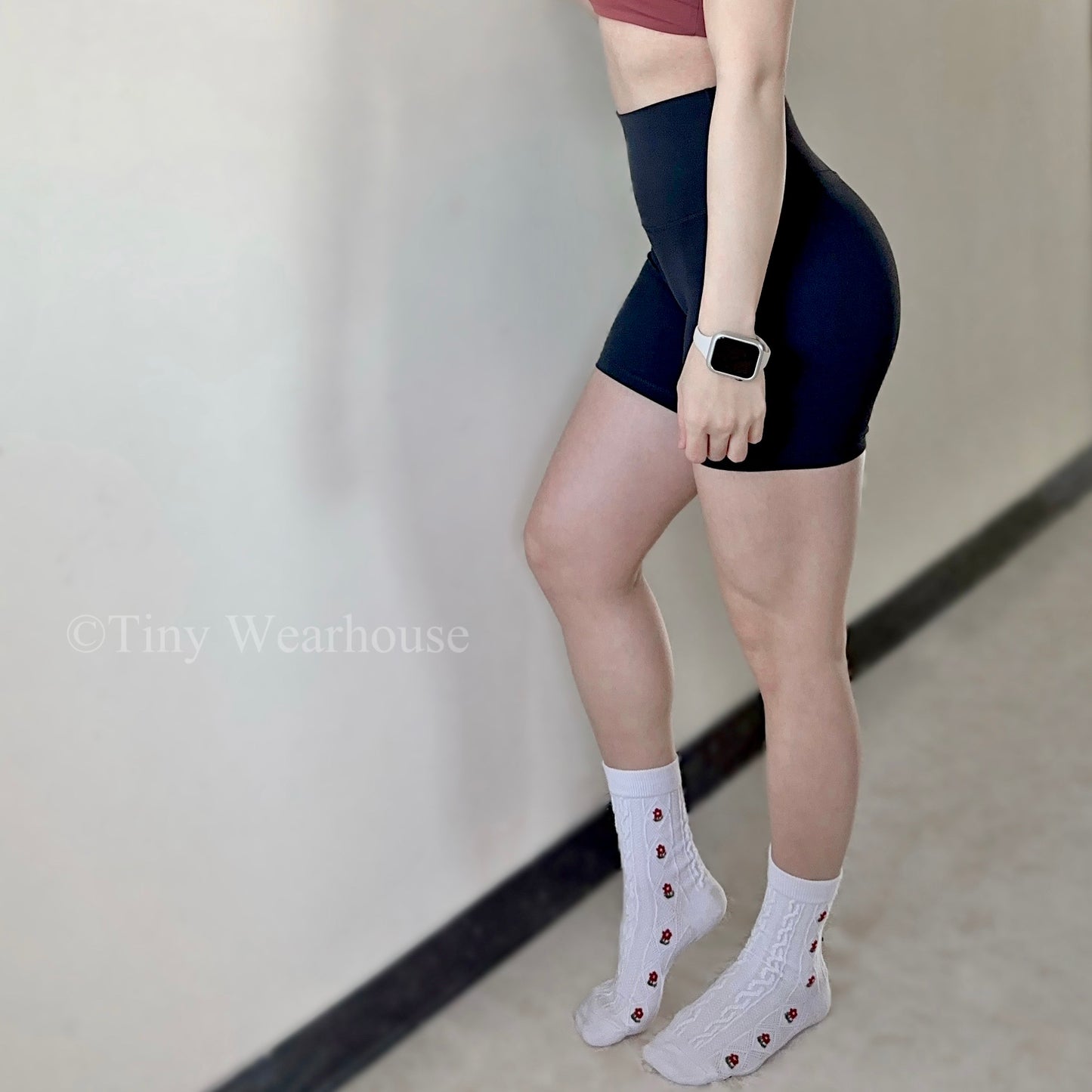 萊卡超高彈力四分運動短褲（4色）