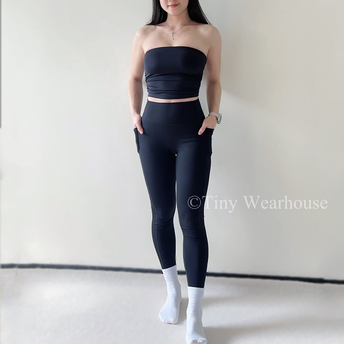 小倉庫 Tiny Wearhouse